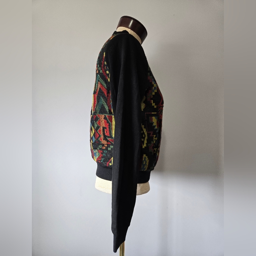 QED LONDON Lightweight Geometric Pattern Jacket. Size Medium - Picture 5 of 13